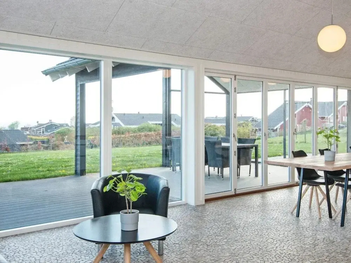 10 Person Holiday Home in Ronde