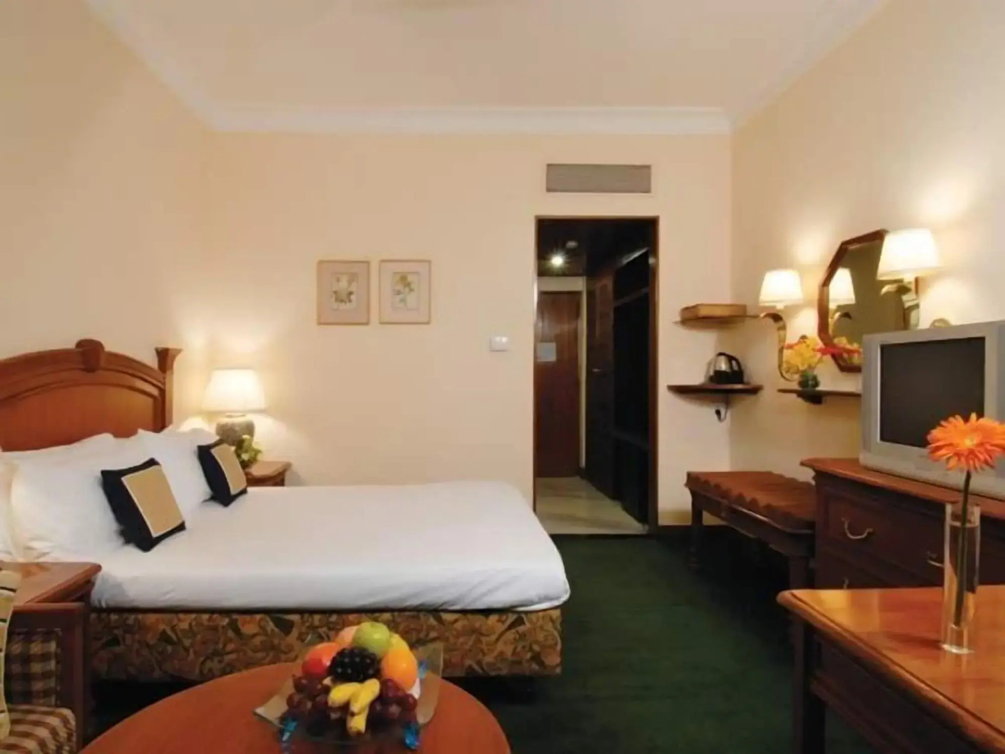 Vivanta Mangalore Oldport Road - Formerly Known as Taj Manjarun