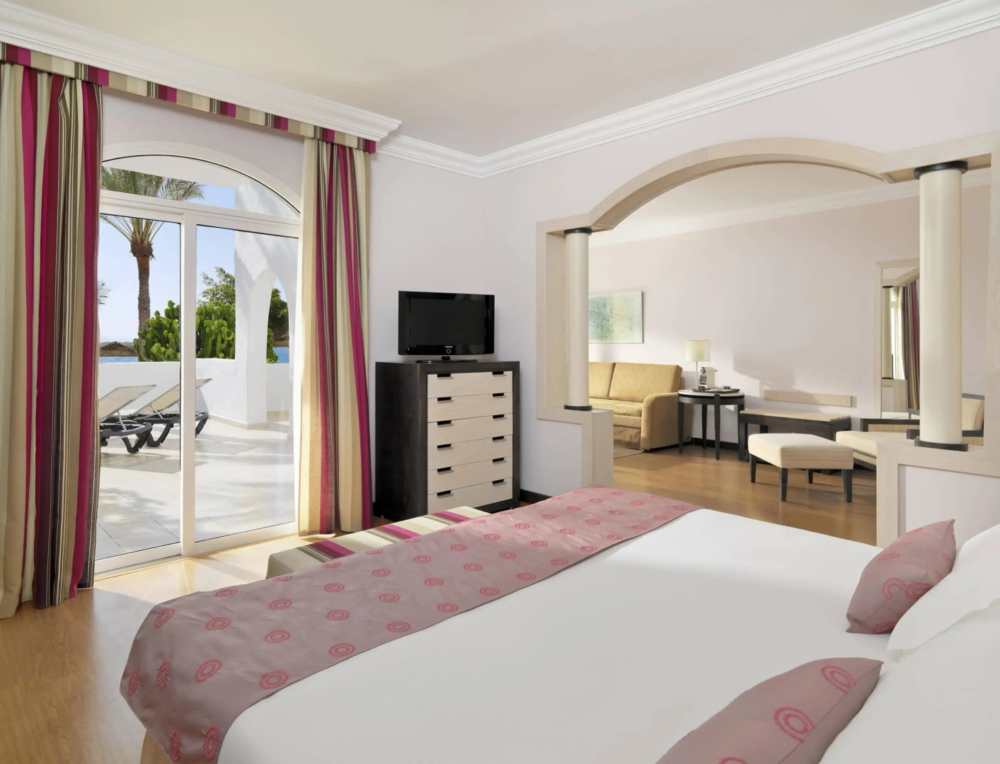 H10 Timanfaya Palace