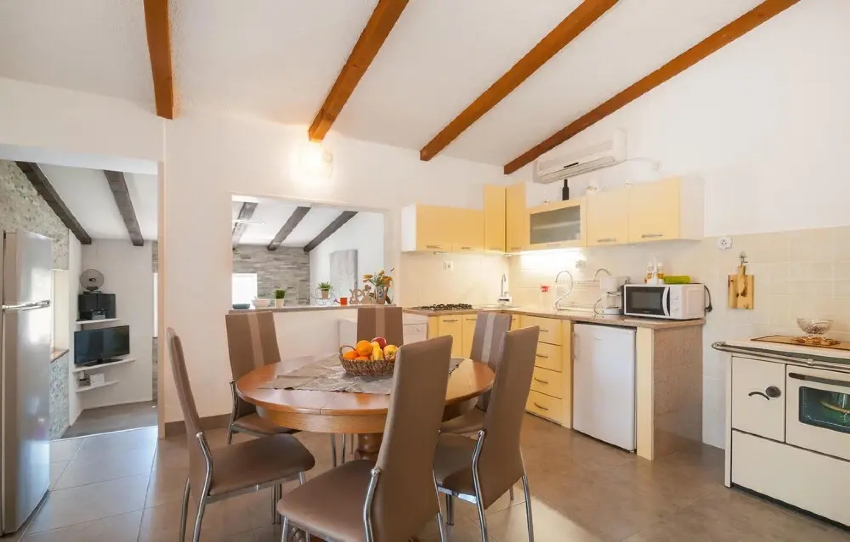 Awesome Home in Plano With Wifi and 2 Bedrooms