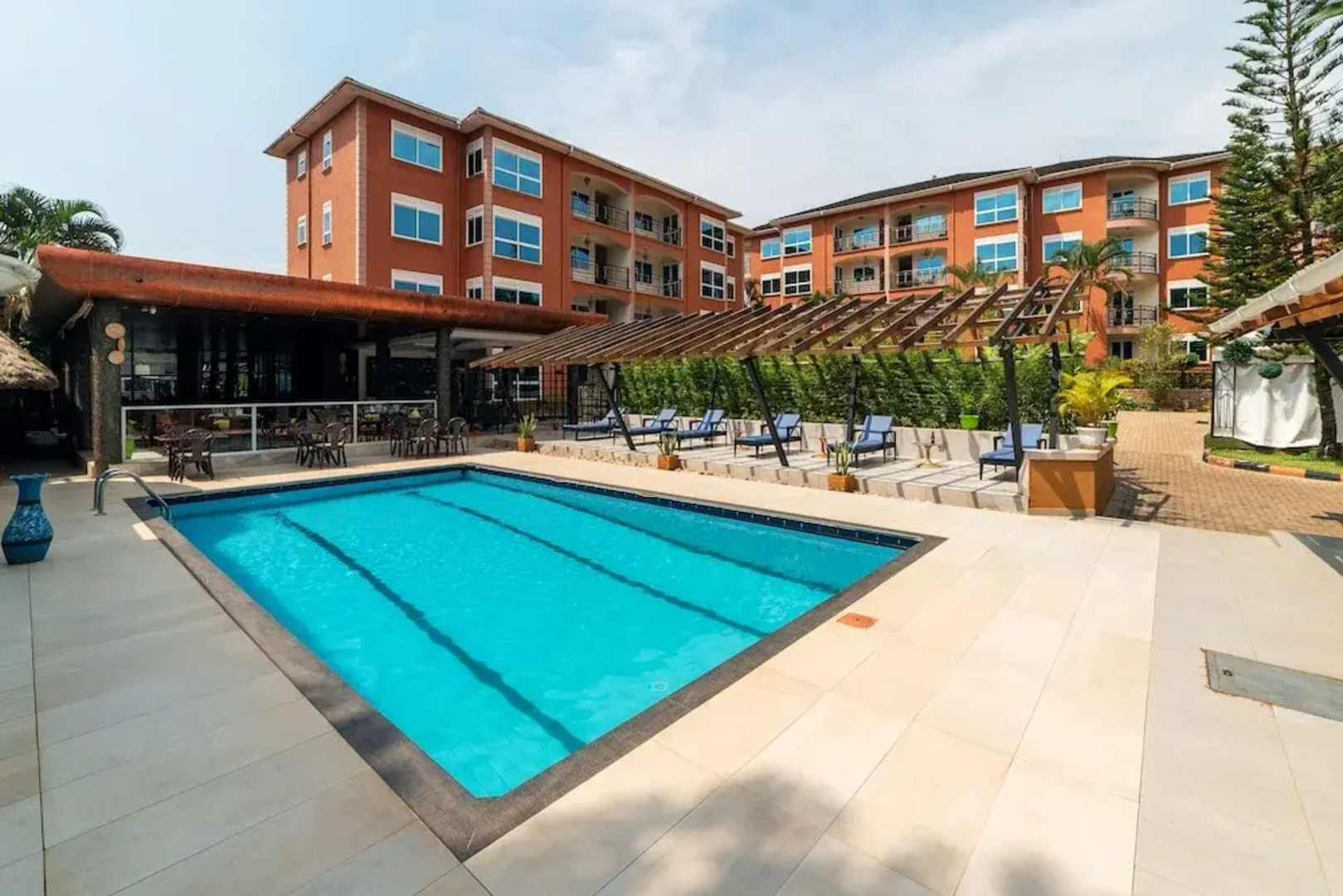 A'lure Hotel & Residences