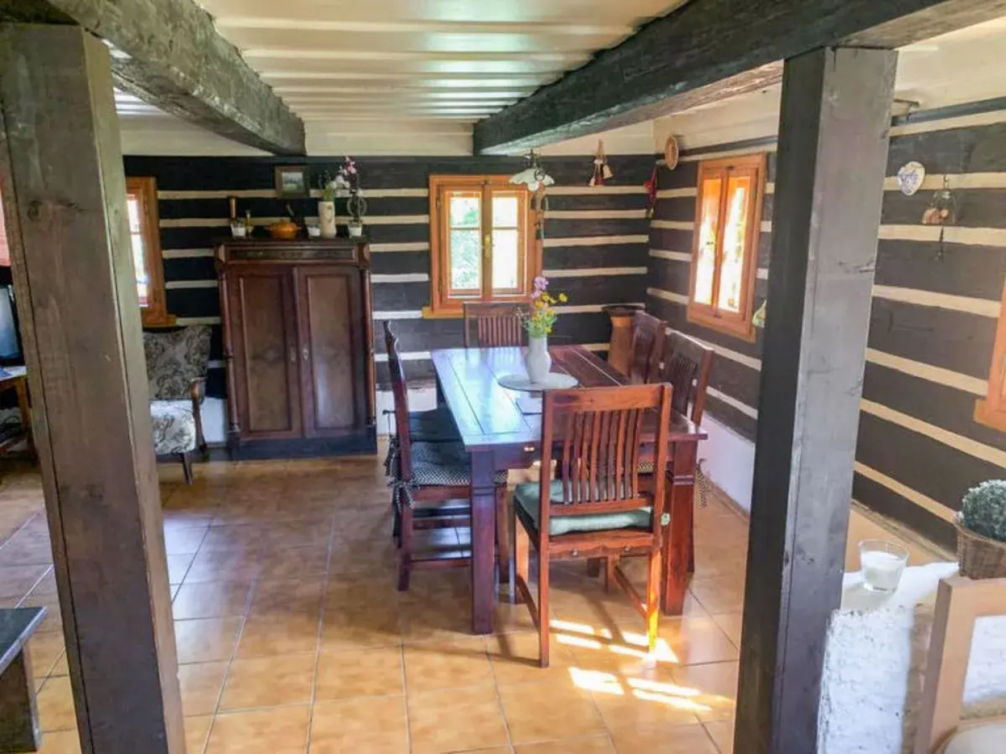 House Kámen Arnoltice