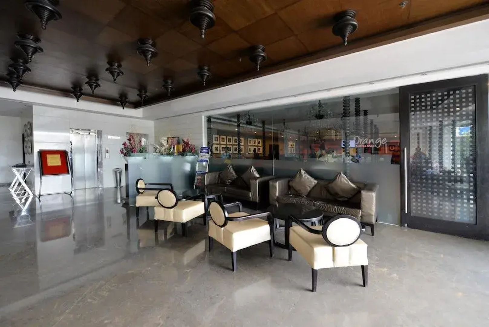 OYO 1038 The Kay Hotel