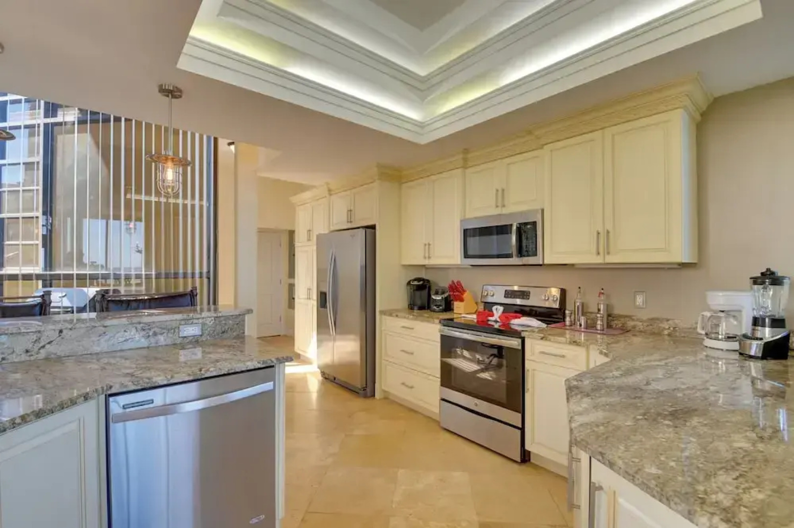 Oceanfront Escape on Wilbur Beach!