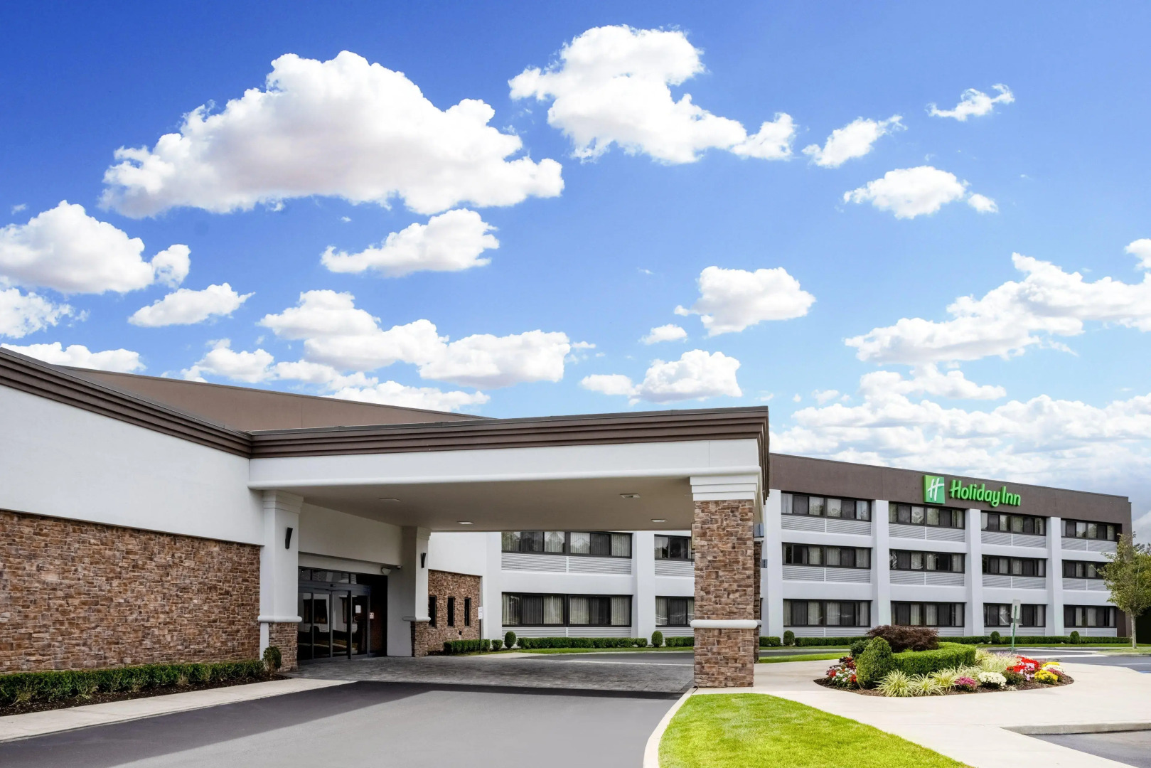 Holiday Inn Long Island-Islip Arpt East by IHG