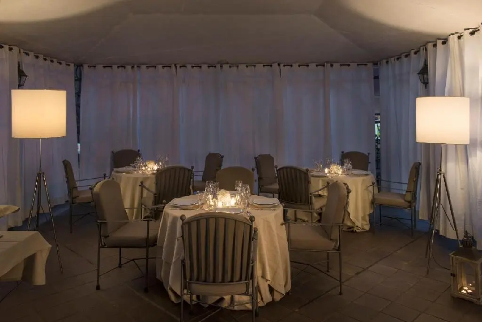 Ambasciatori Place Hotel