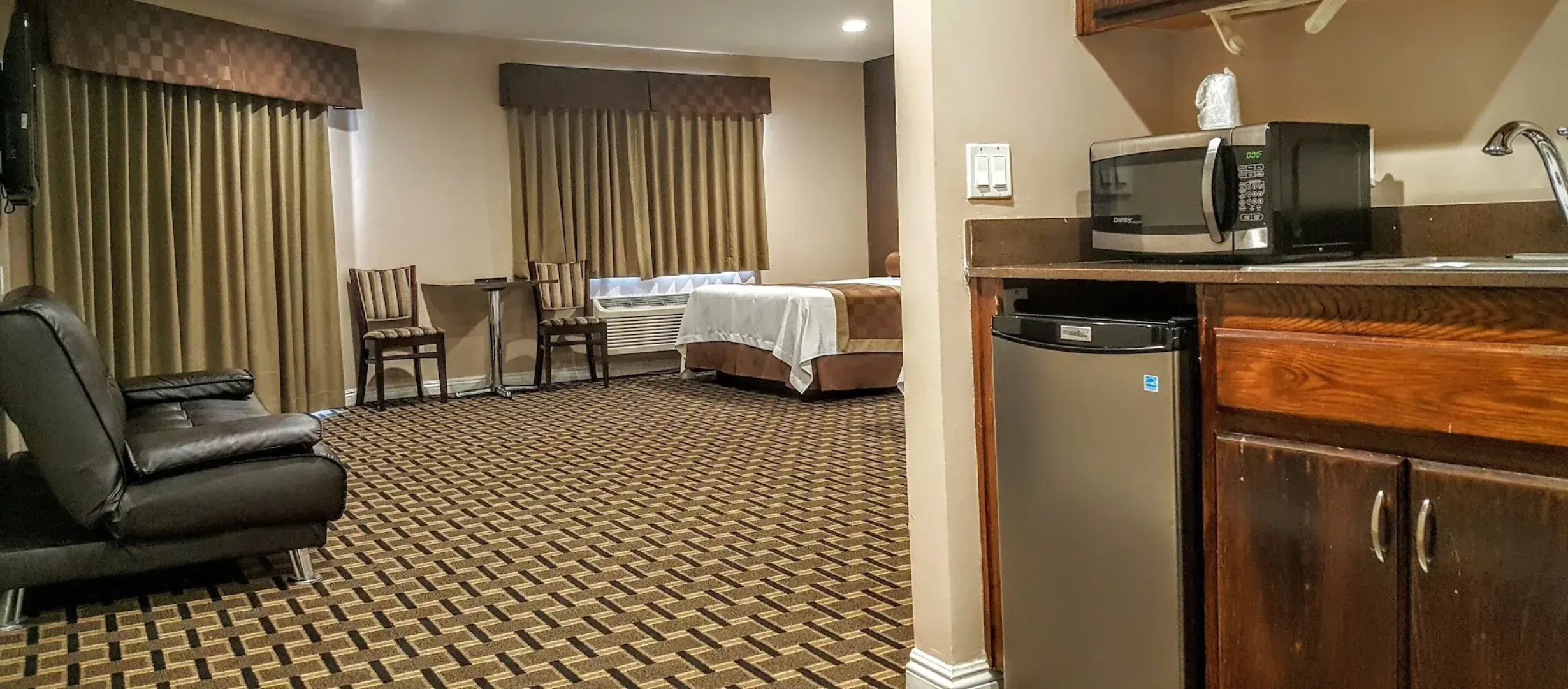 Gardena Terrace Inn