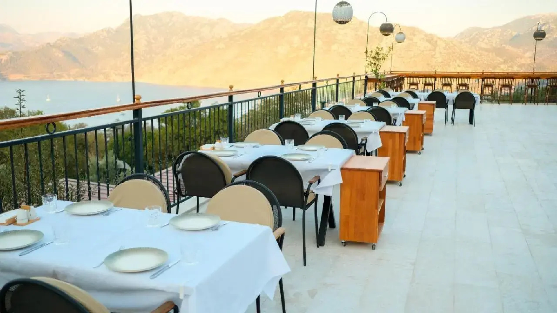 Xen Deluxe Boutique Hotel And Restaurant