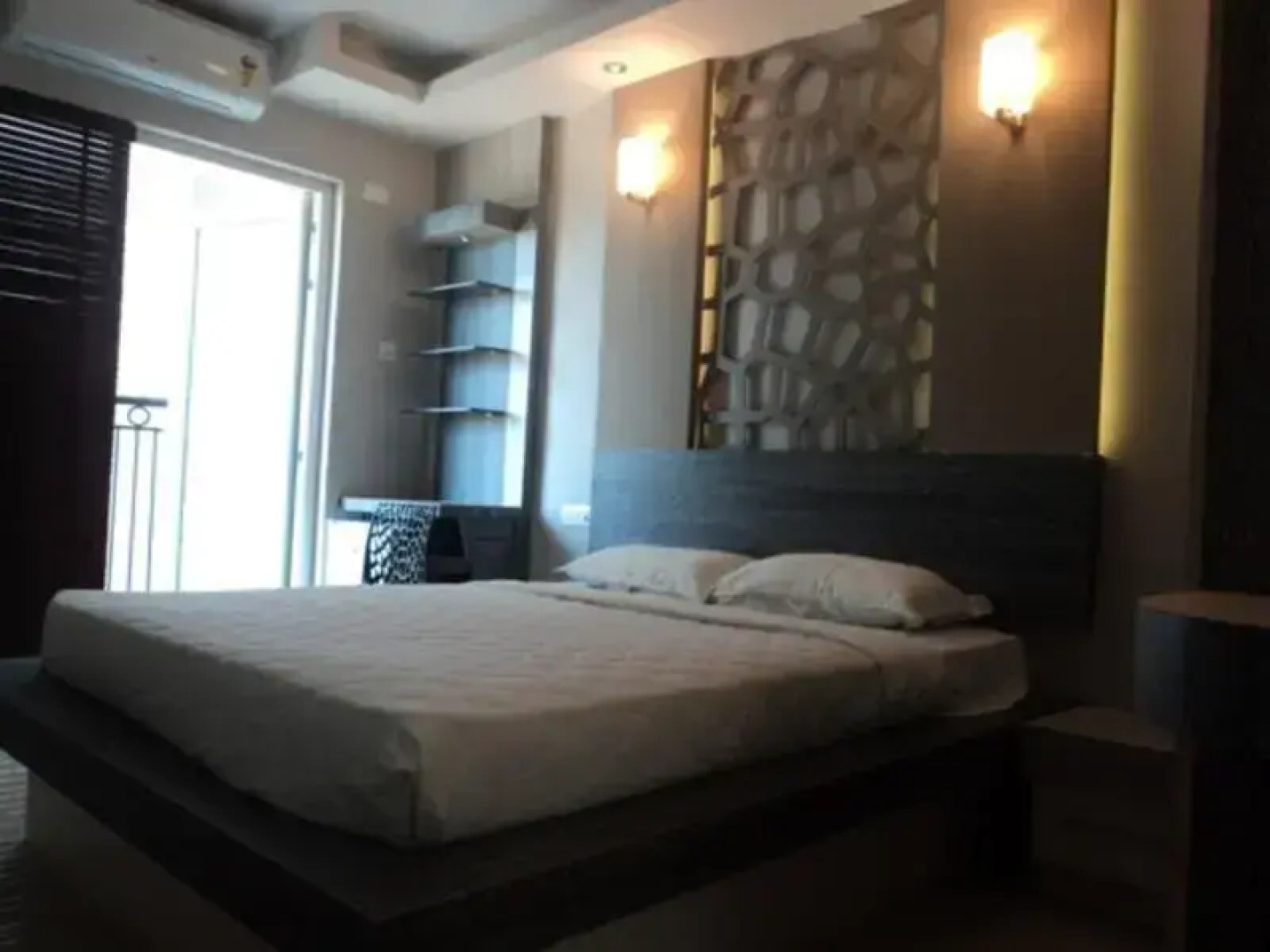 Royal Castle Apartment