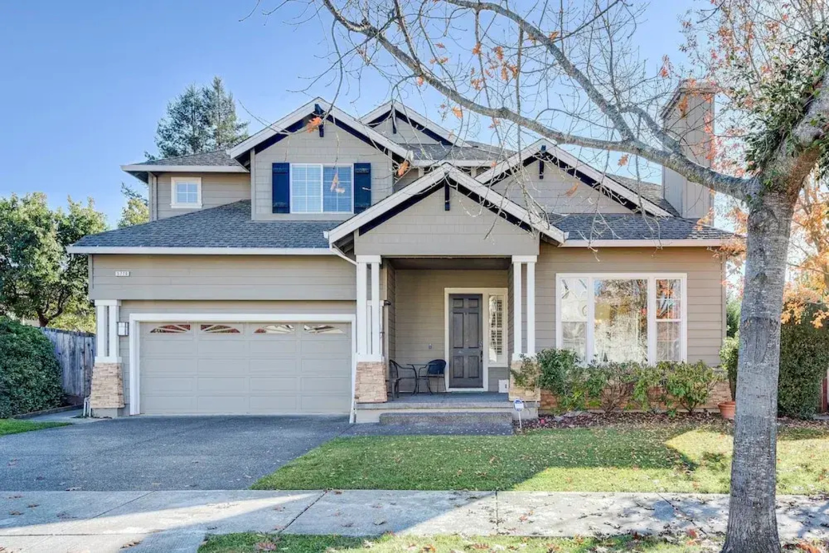 Wine-tasting, Light-filled And Kid-friendly House 5 Bedroom Home by Redawning