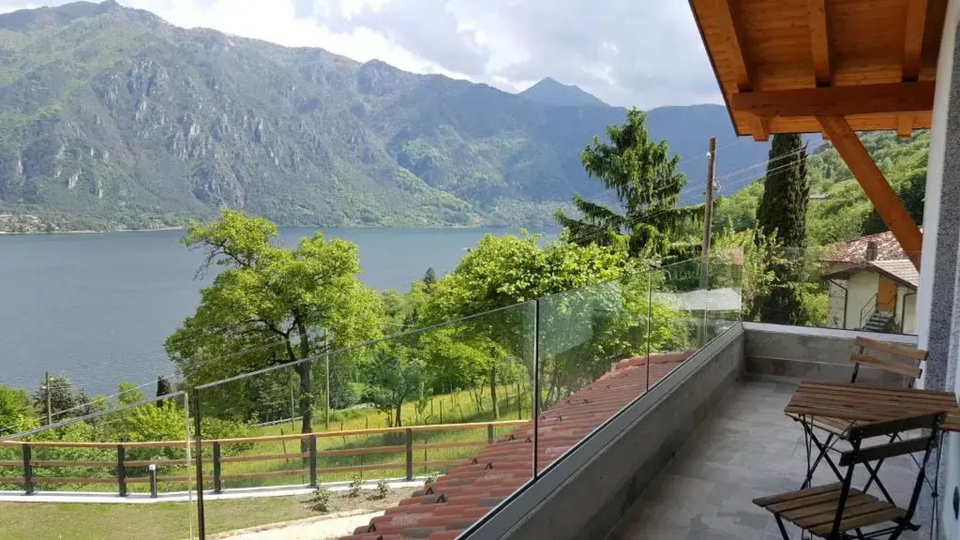 Rocca d'Anfo B&B-Apartments Lake View