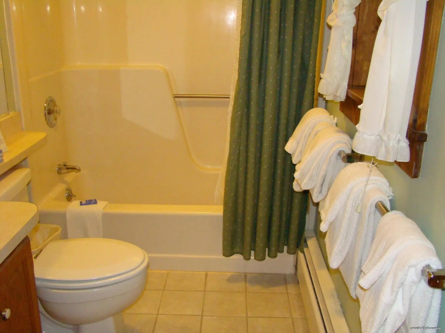 Ludlow Colonial Motel