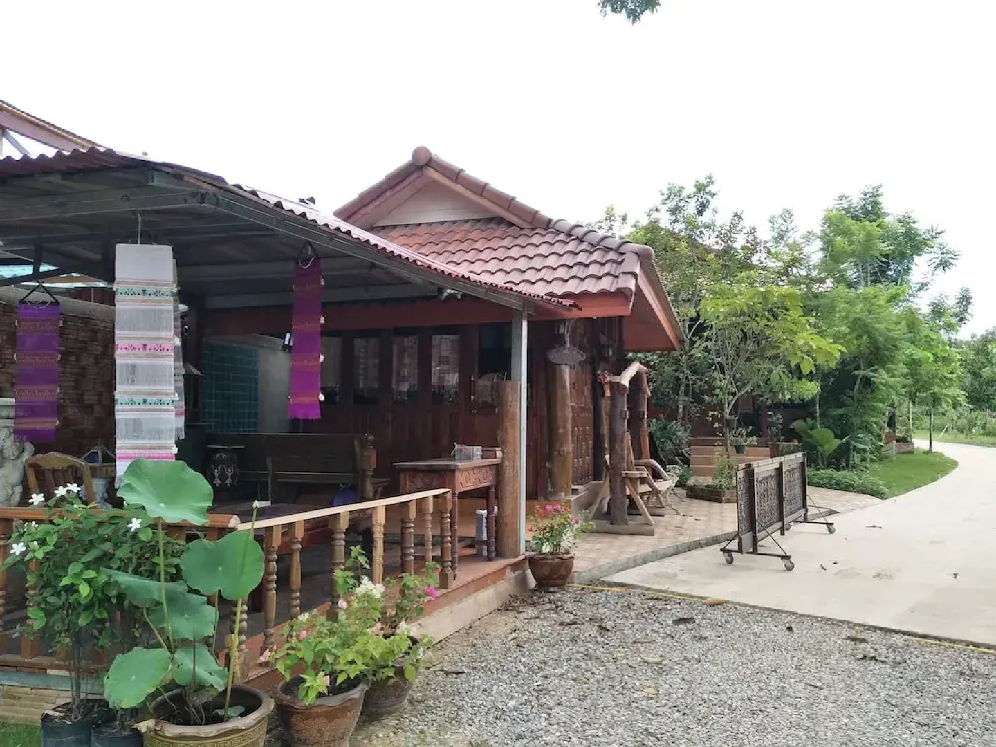 Ruean Ploysrirung Boutique Resort