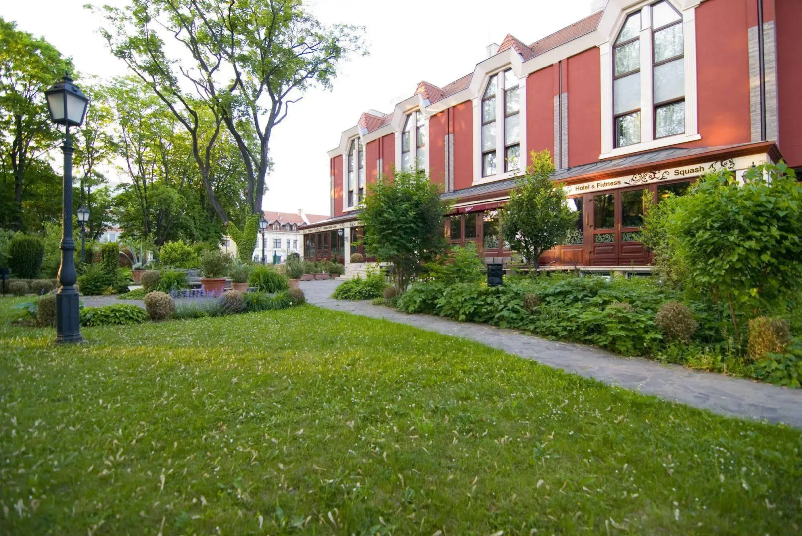 Golden Ball Club Hotel & Fitness