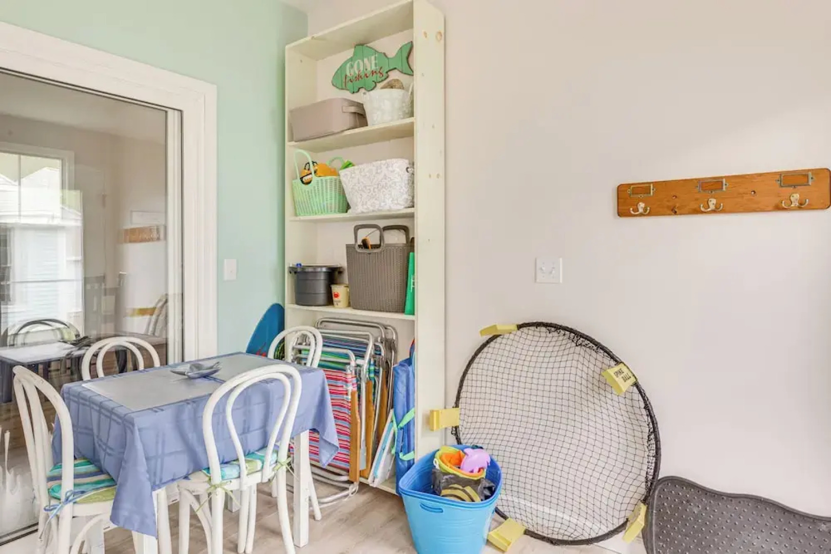 1 Mi to Moody Beach: Cottage w/ Pool Access!