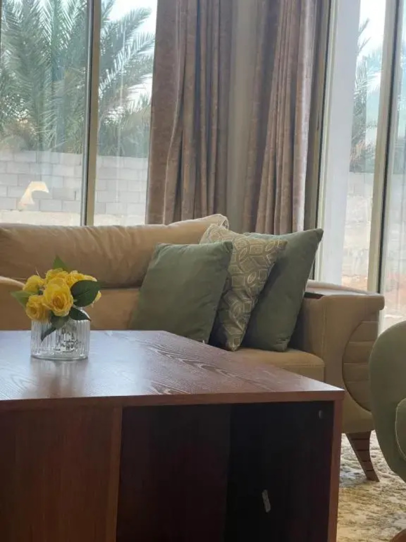 فيلا بمزرعة