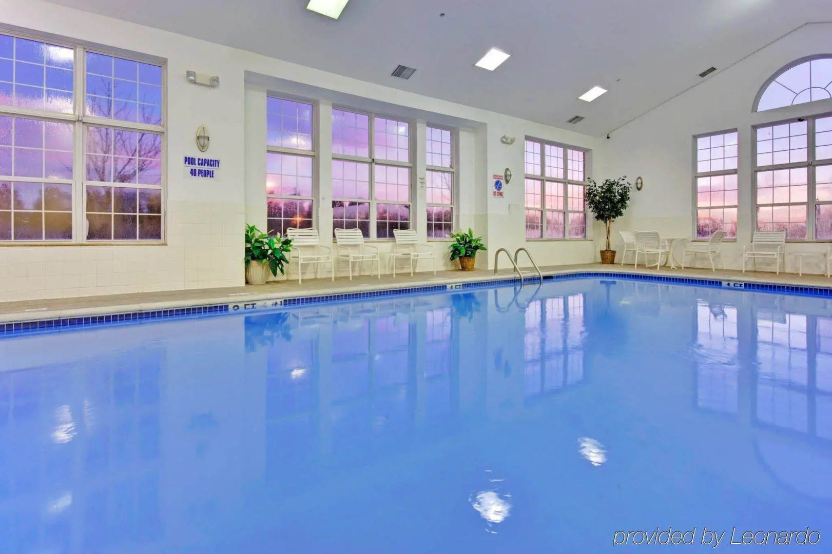 Holiday Inn Express Hotel & Suites Southfield - Detroit