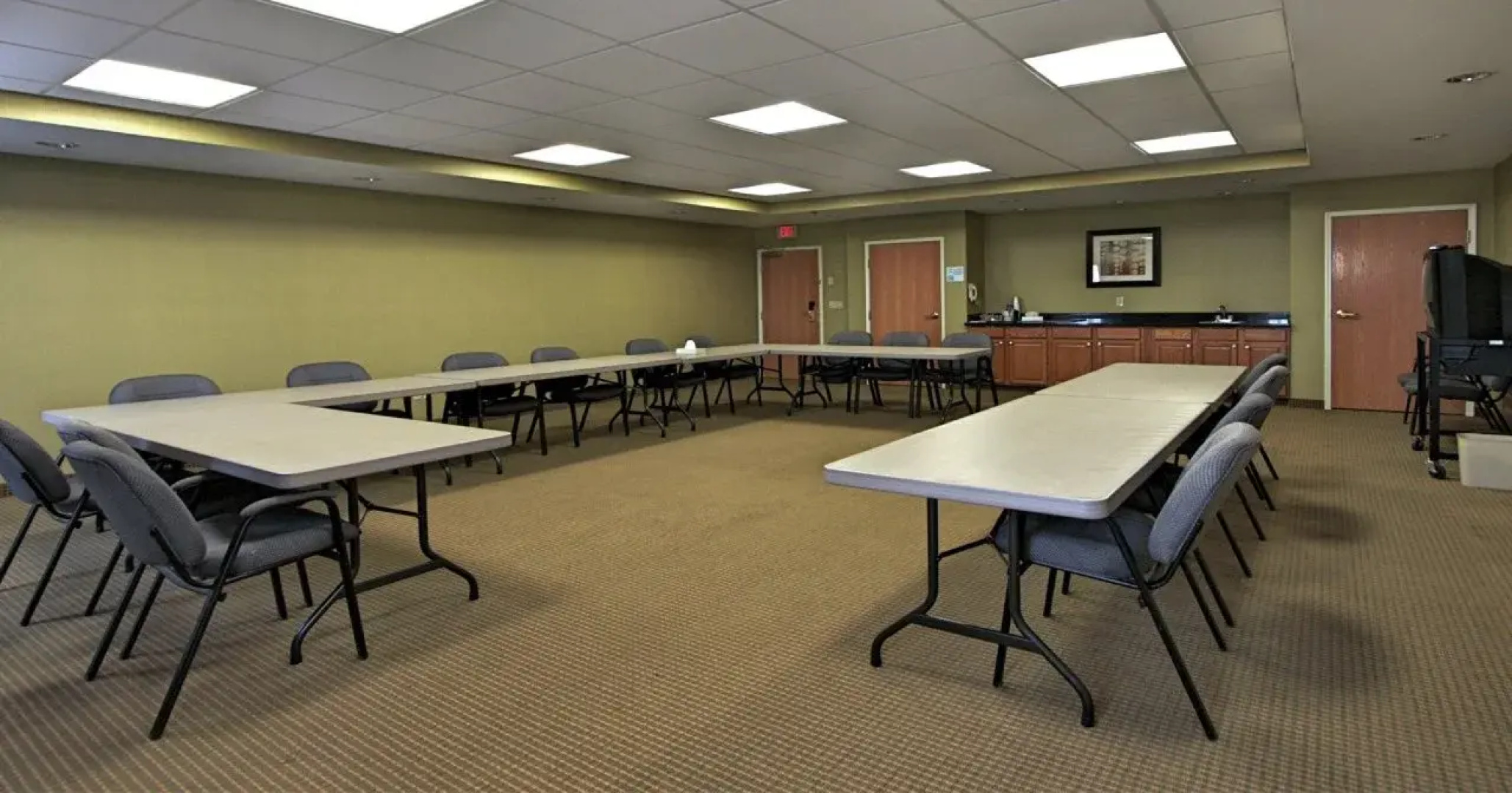 Holiday Inn Express Hotel & Suites Defiance by IHG