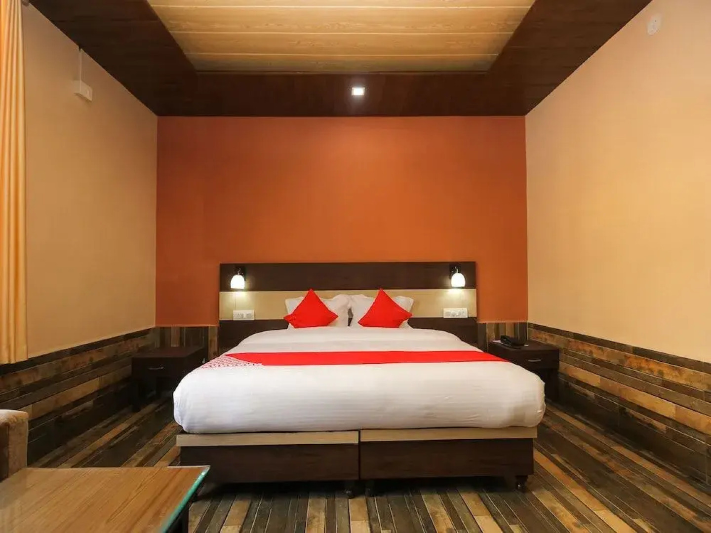 OYO 26672 Funky Town