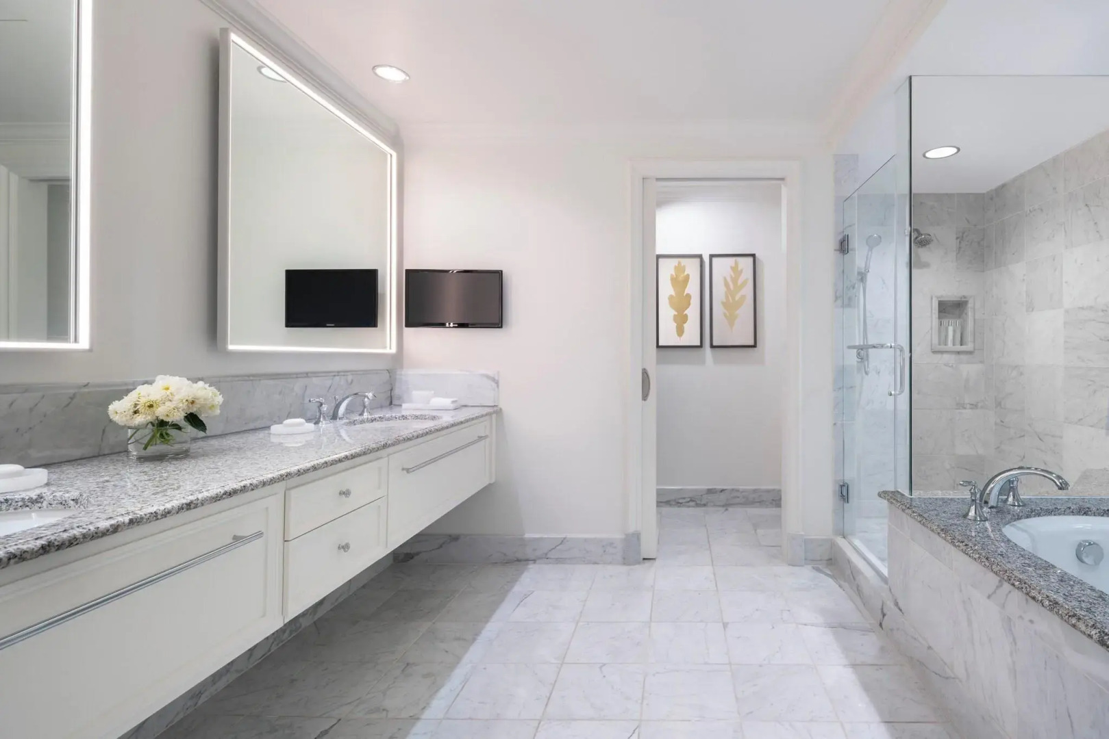 Отель Four Seasons at Westlake Village