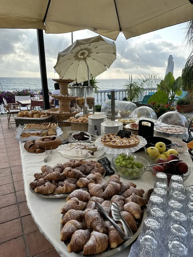 Hotel Golfo E Palme