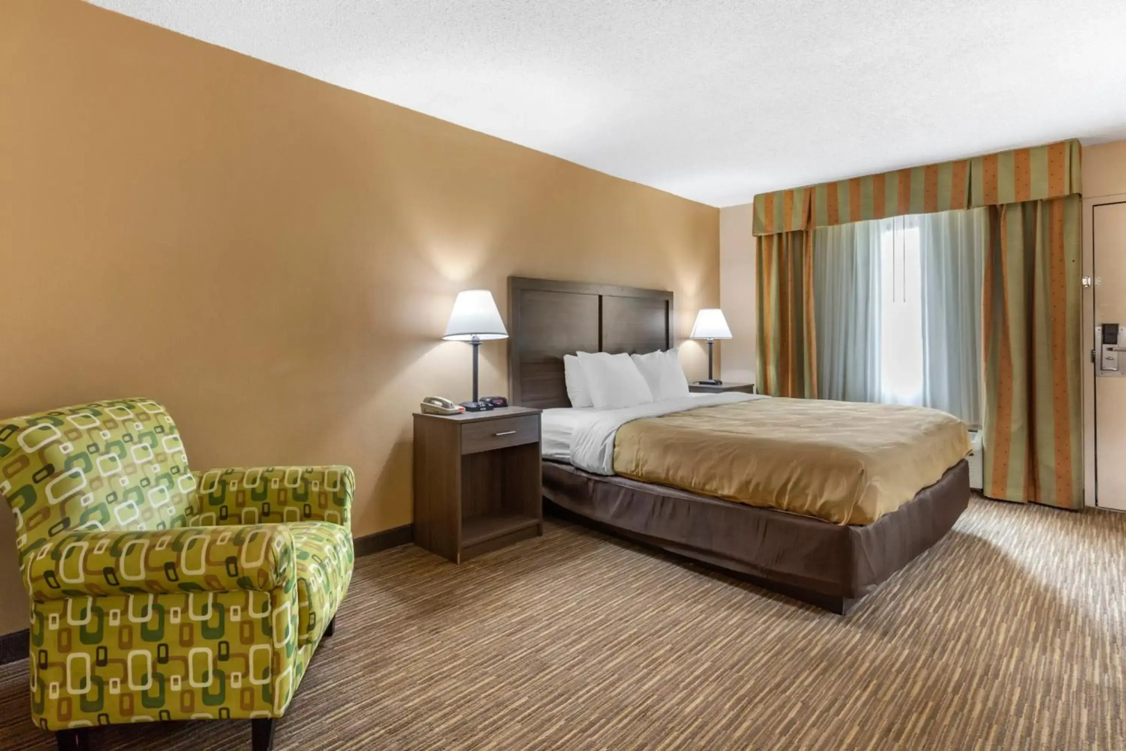 Quality Inn & Suites Hanes Mall