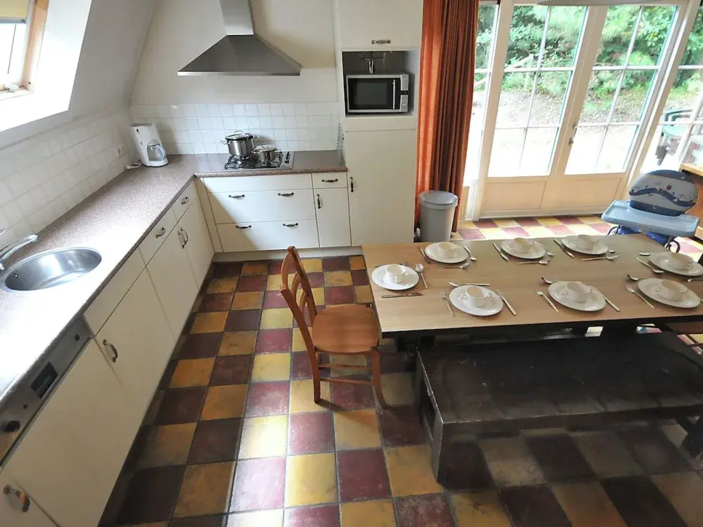 Cosy Holiday Home With Dishwasher, Close to a Golf Course
