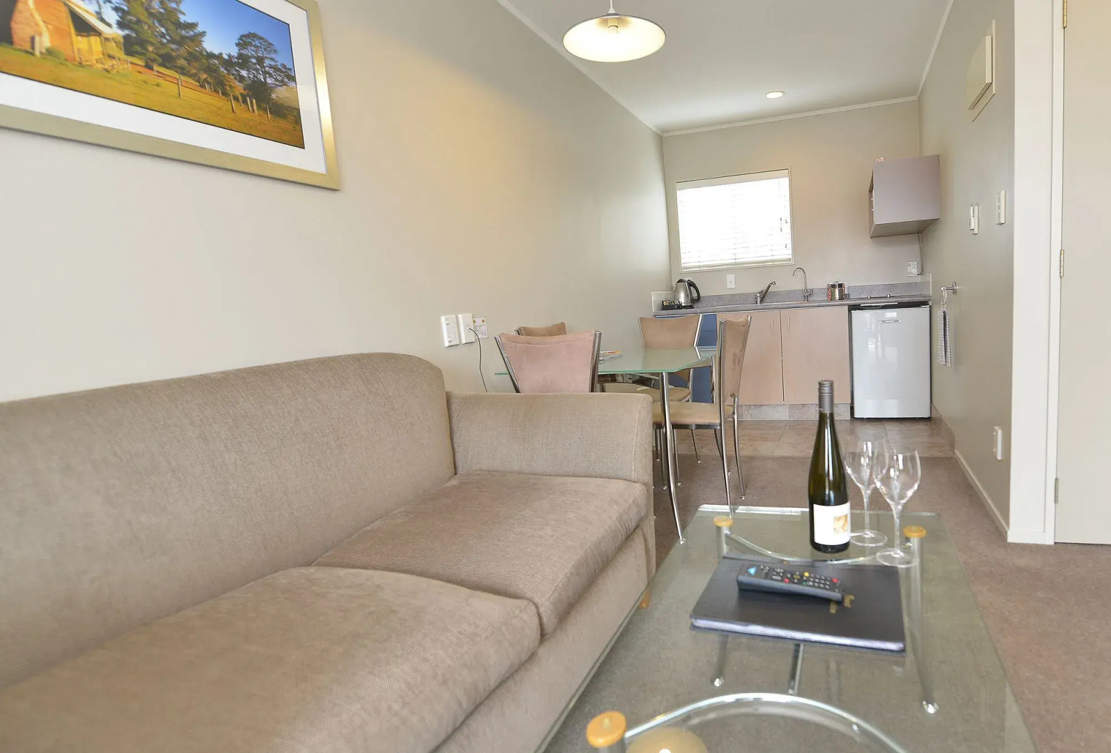 Brougham Heights Motel