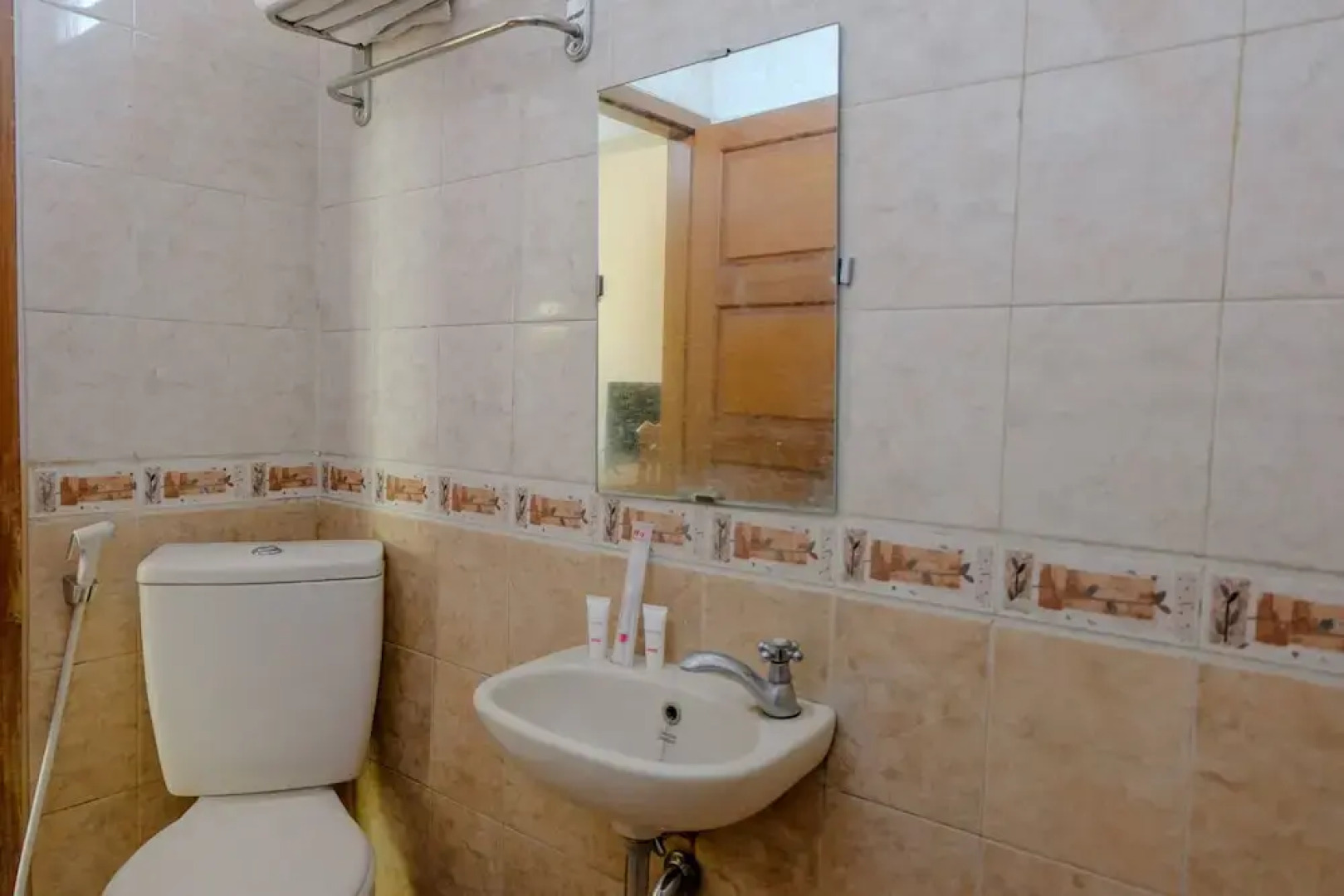 Hotel Sarangan Permai by OYO Rooms