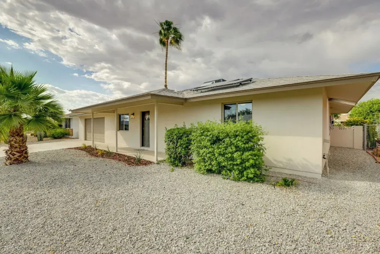 Sun City Retreat w/ Patio Near Golfing & Hiking!