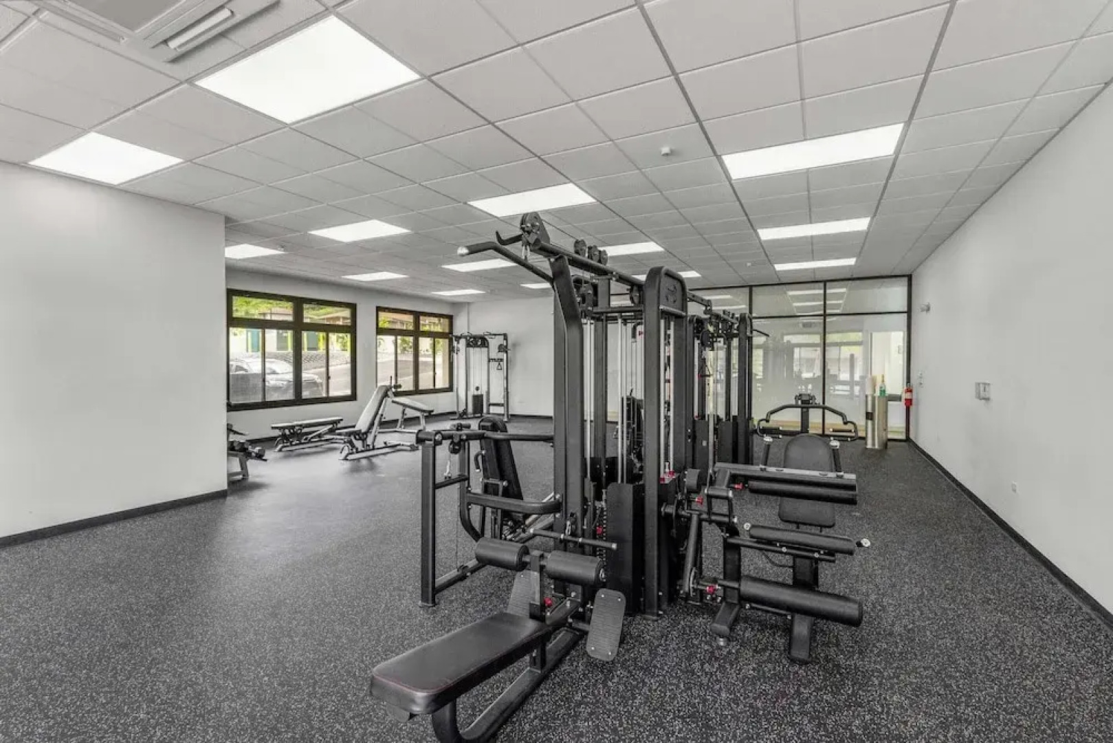 Ocean Views, Modern New Build, Yard 10min to Beach Ocean Escape by Avantstay