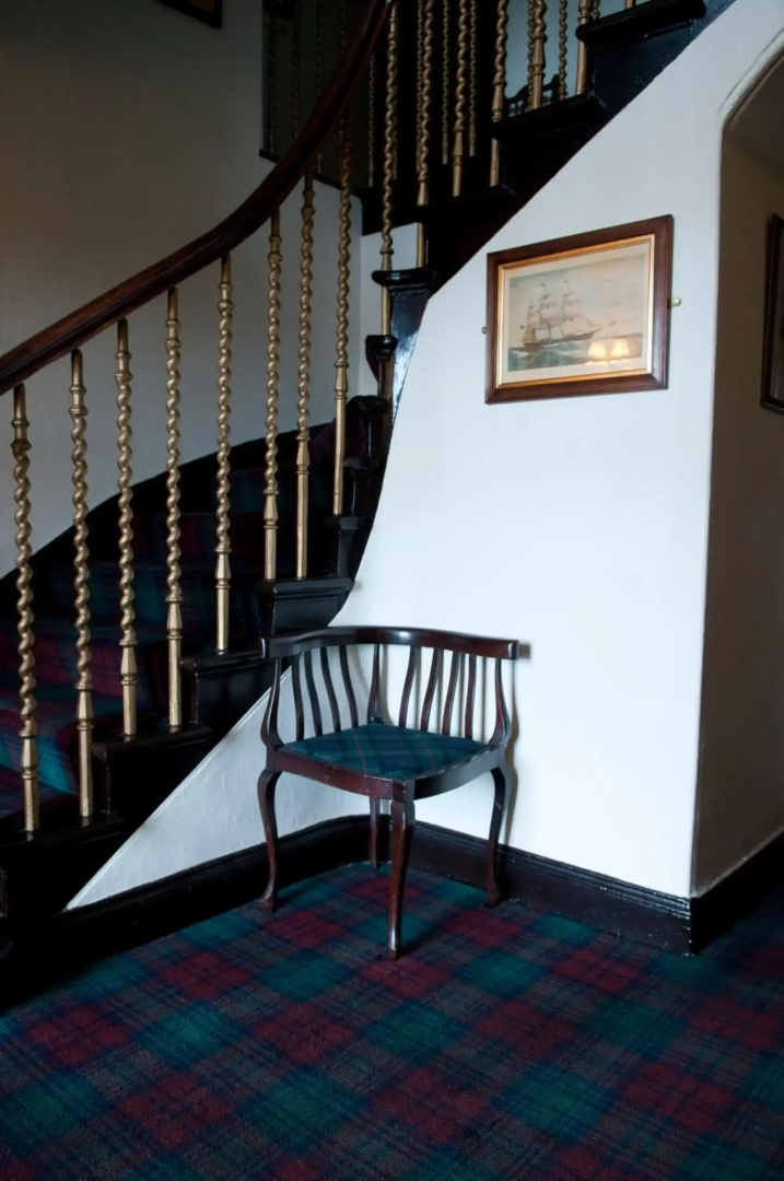 The Upper Largo Hotel & Restaurant