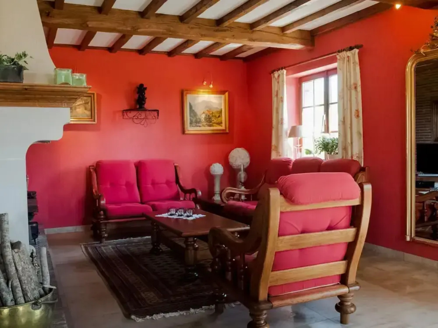 Villa in Bitvre With Garden