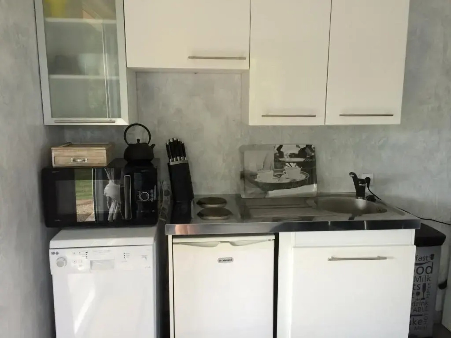 Piscine ET JACUZZI ST GEORGES DE DIDONNE a 1km de la plage