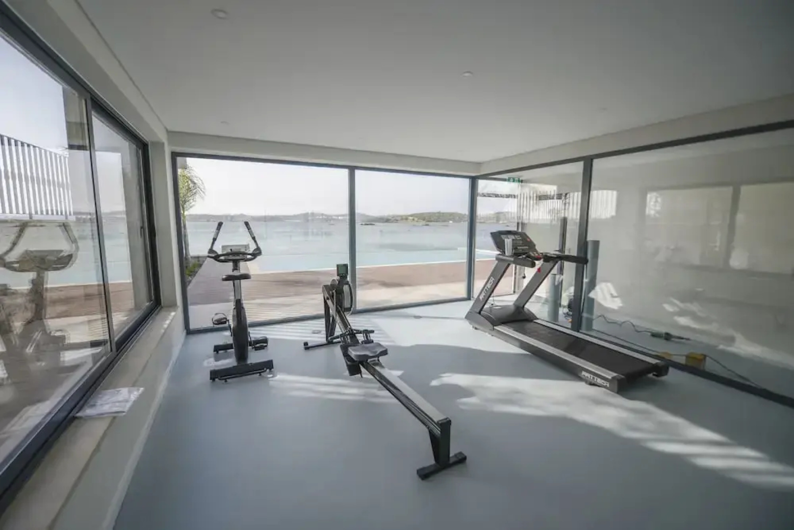 Arade Riverside Modern Apartment