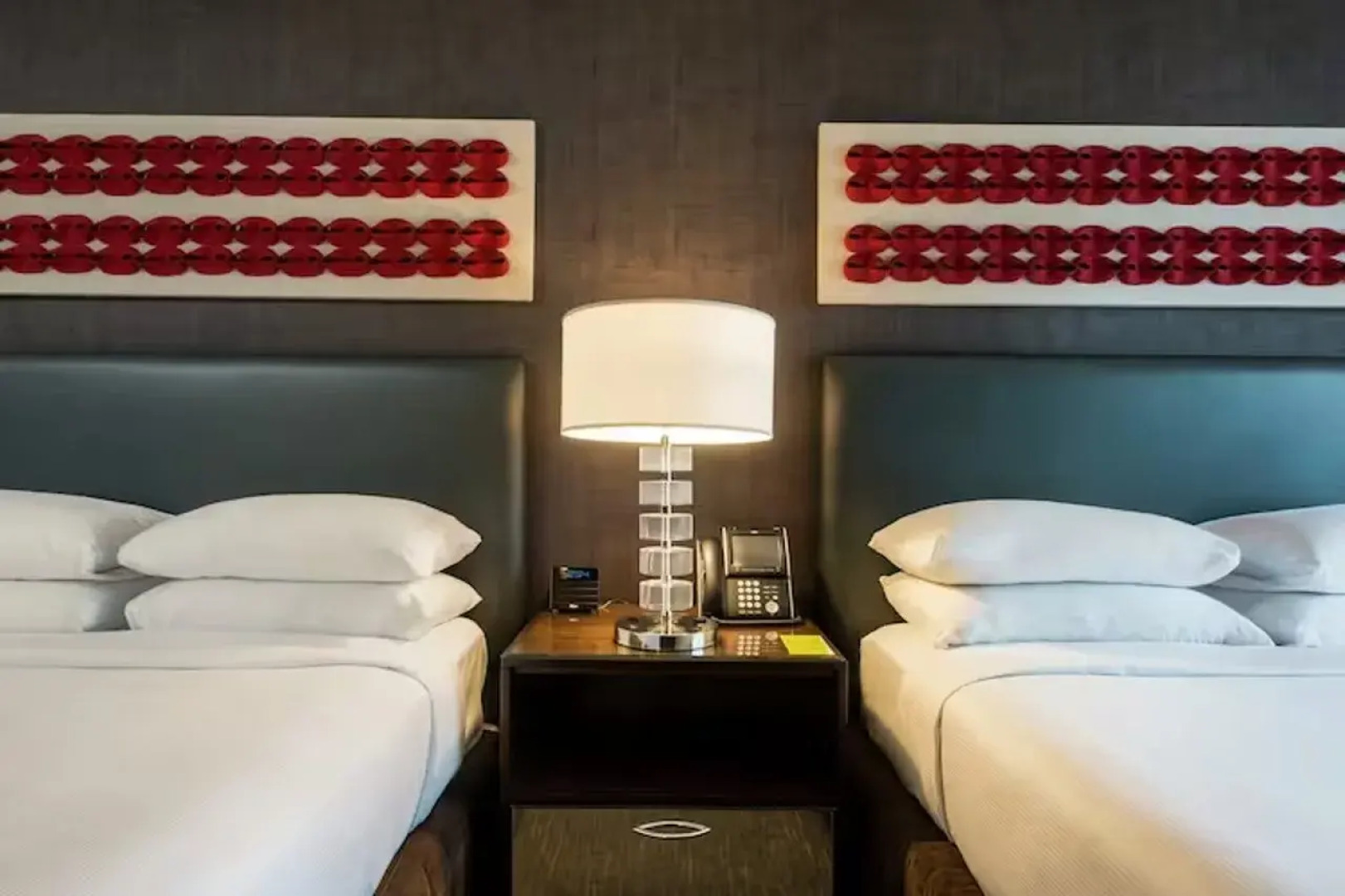 theWit Chicago, a Hilton Hotel