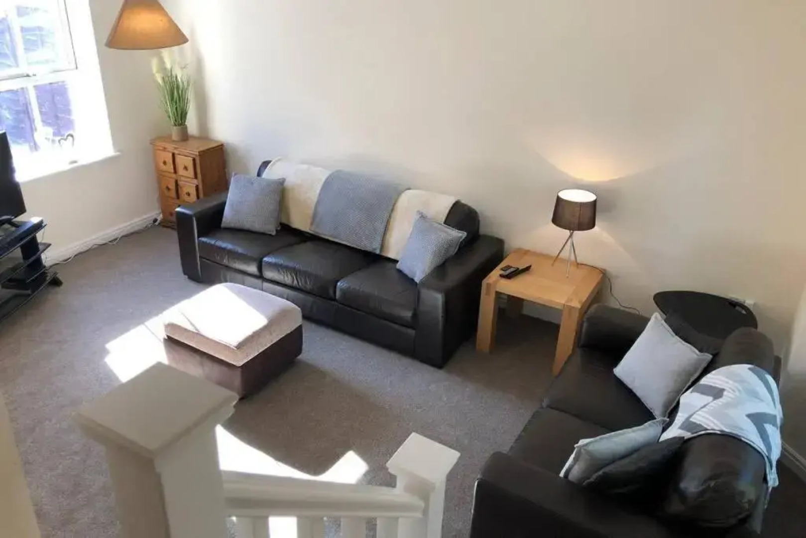 Silver Stag, High-end, Modern 3 double bedroom with parking