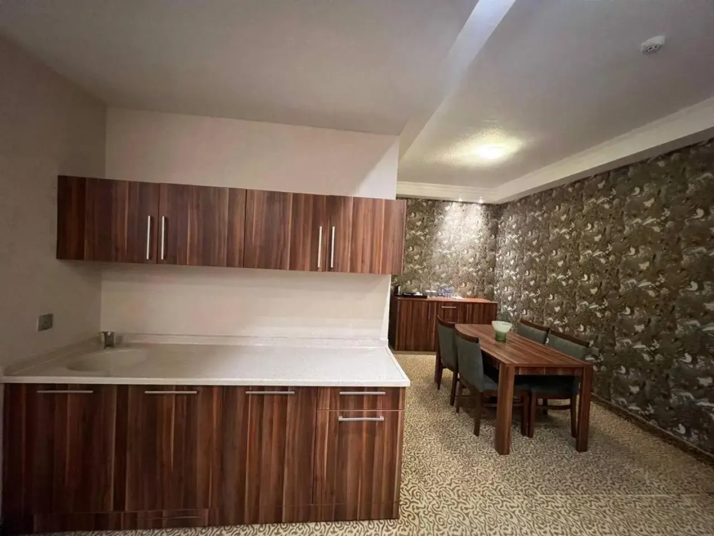 Jouhayna Hotel