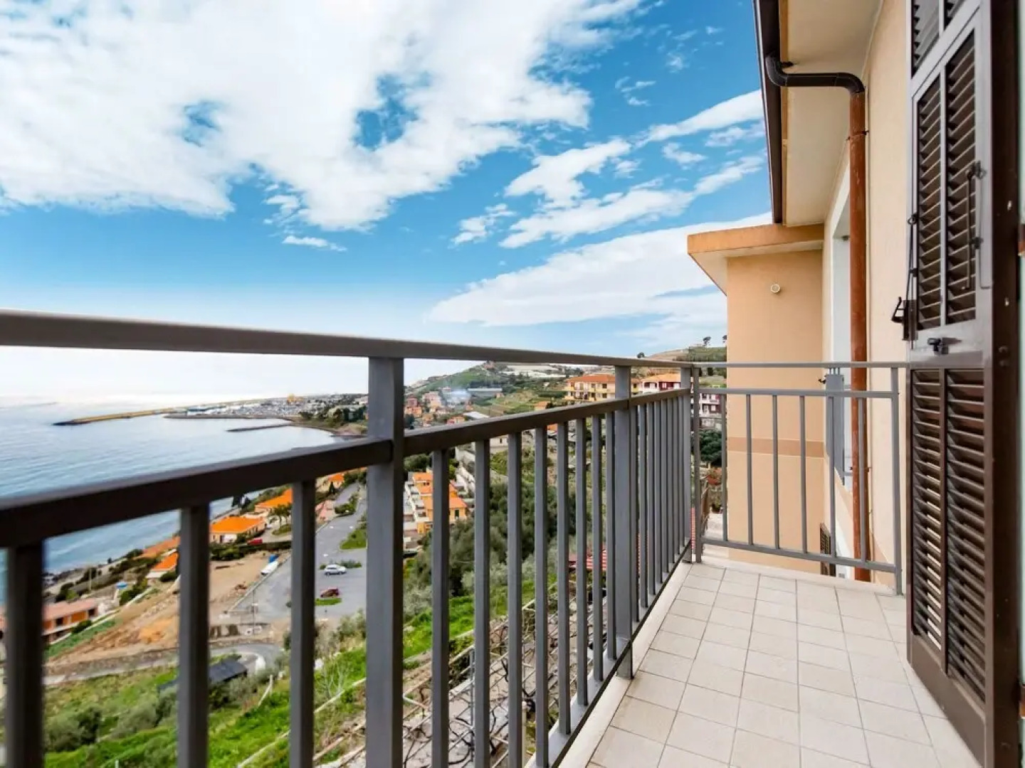 Scenic Holiday Home in Cipressa Near Town Centre