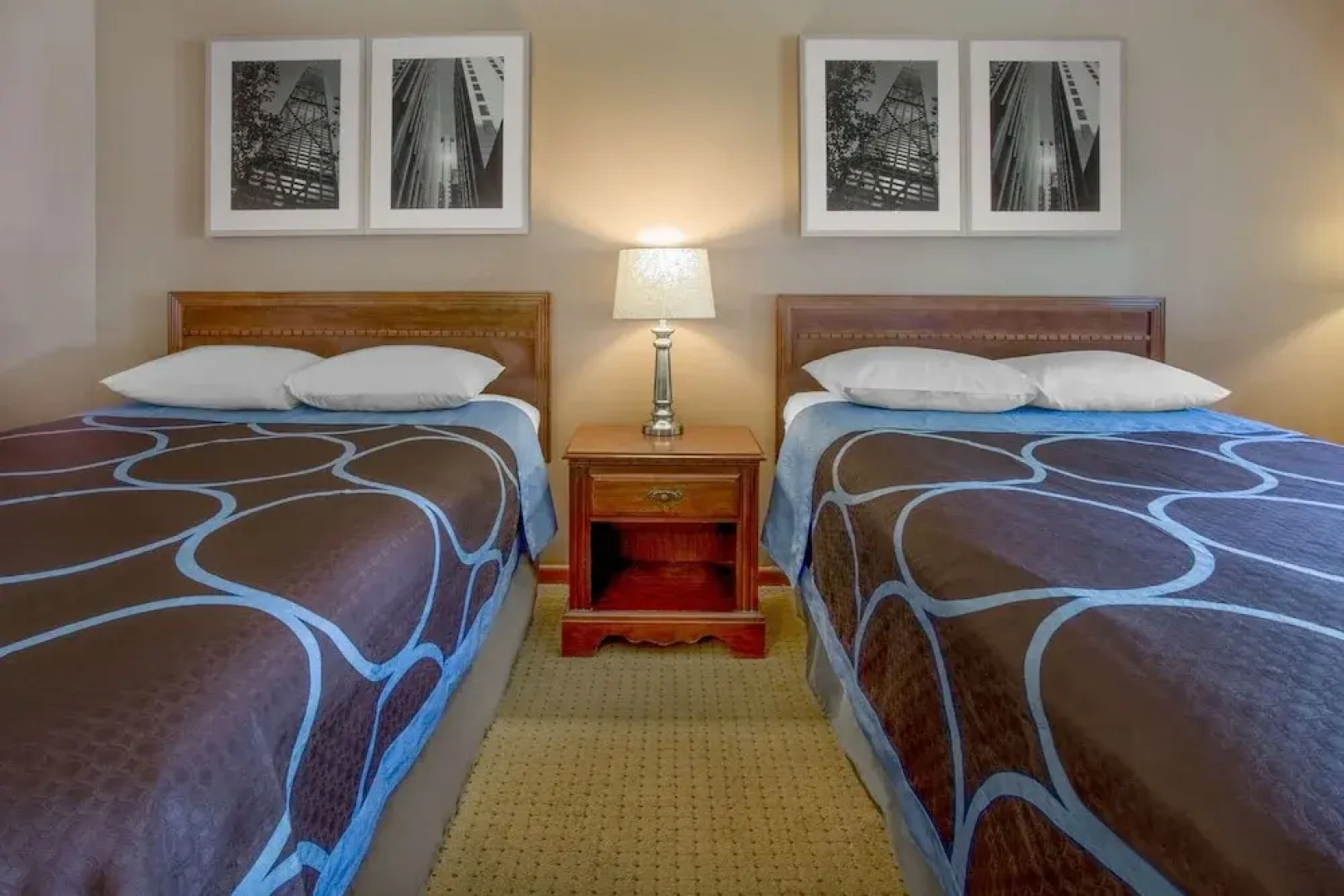 Super 8 Oshkosh Airport