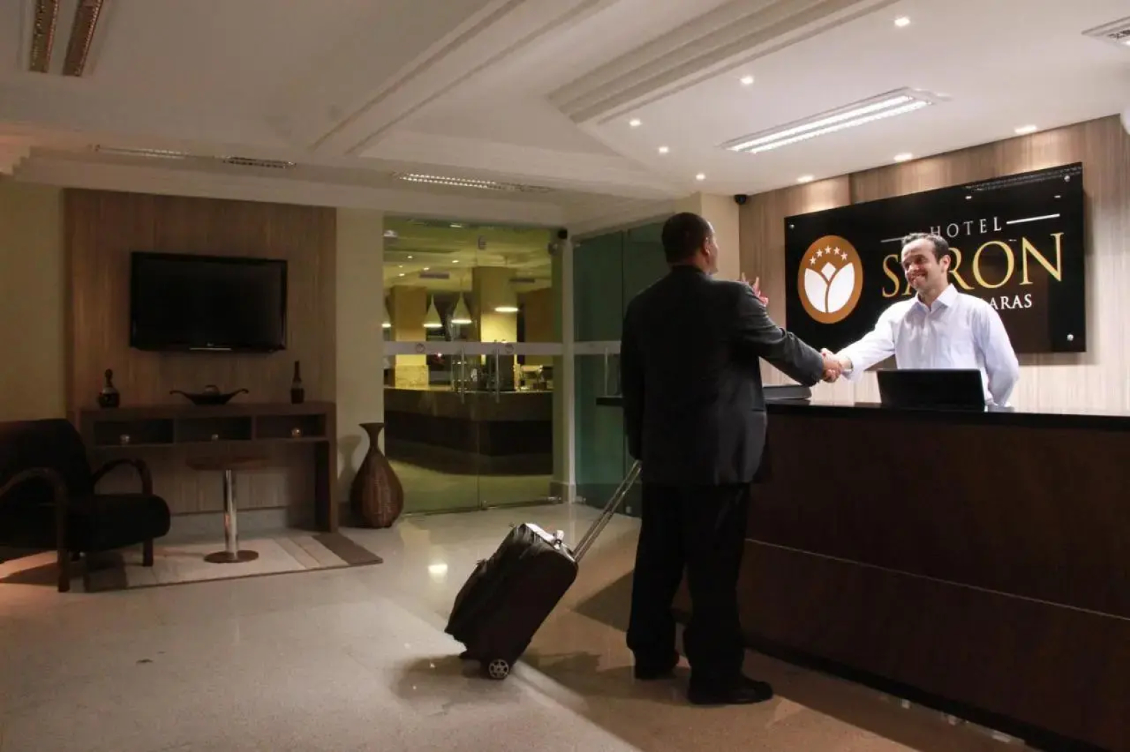Hotel Saron