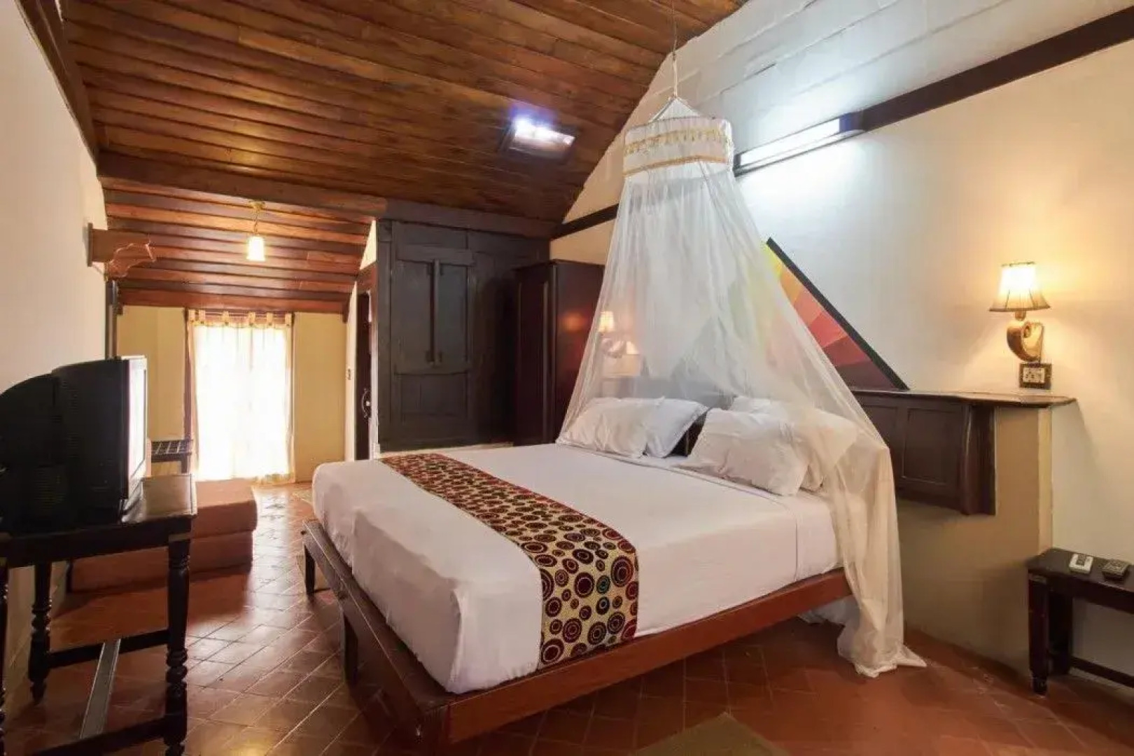 Kayaloram Heritage Lake Resort