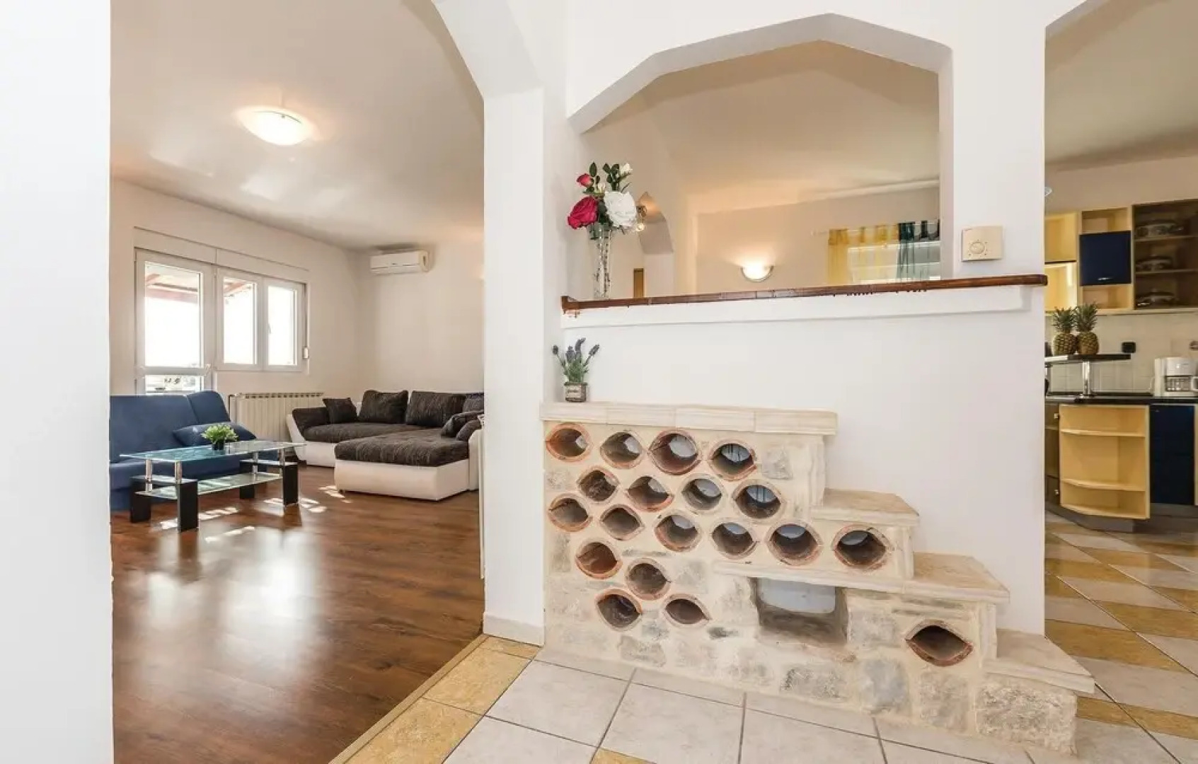 Beautiful Home in Brodarica With Wifi and 4 Bedrooms