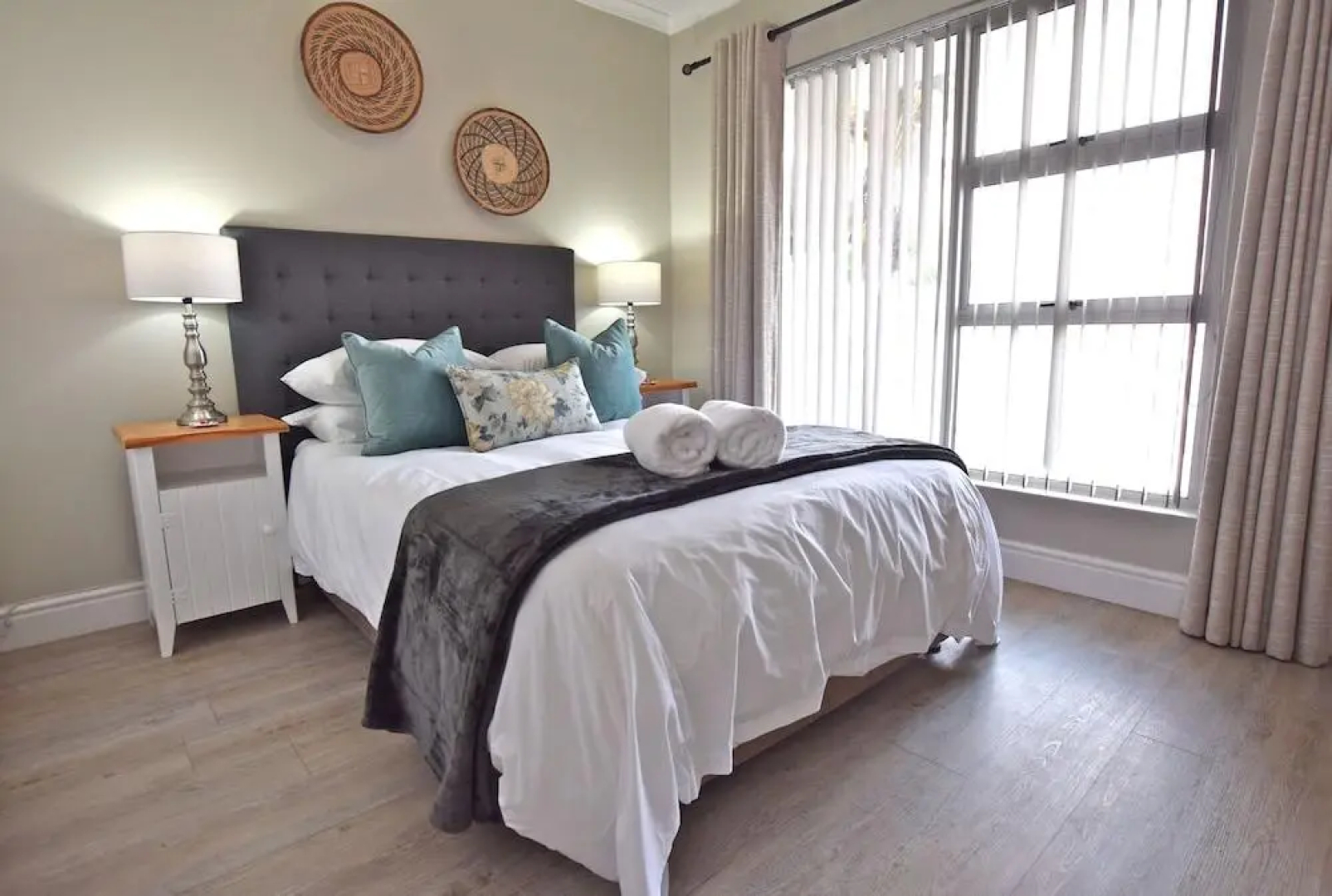 Dolphin House Apartments