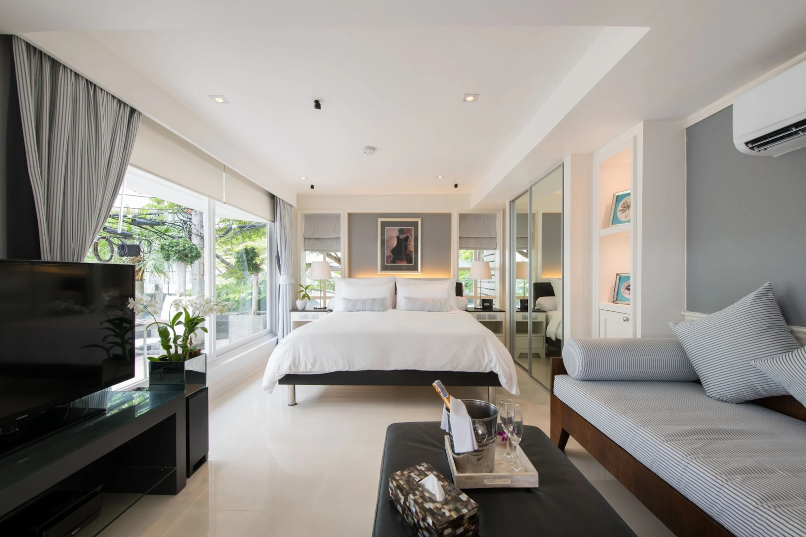 BYD Lofts Boutique Hotel & Serviced Apartments - Patong Beach, Phuket