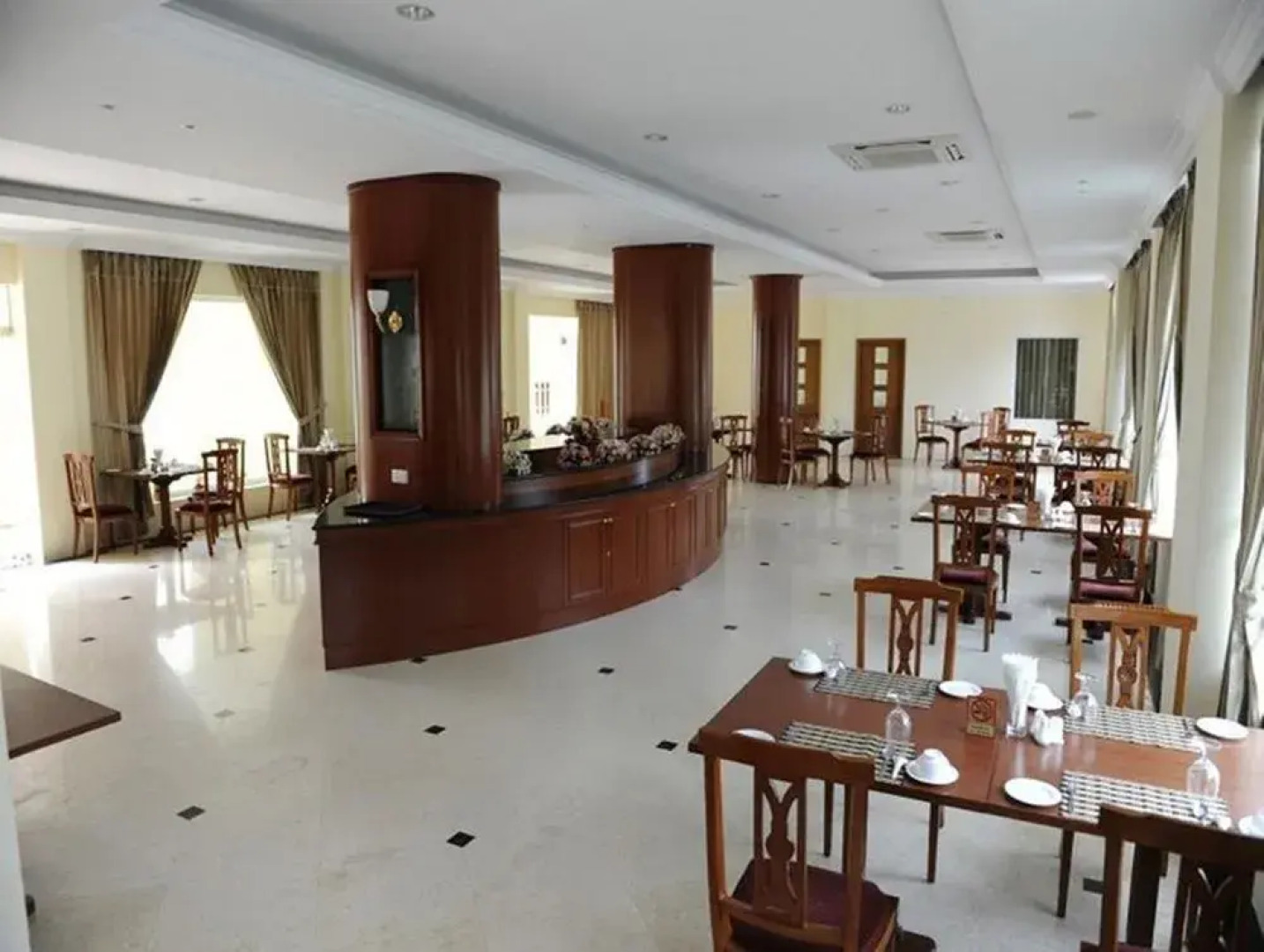 Mawlamyine Strand Hotel