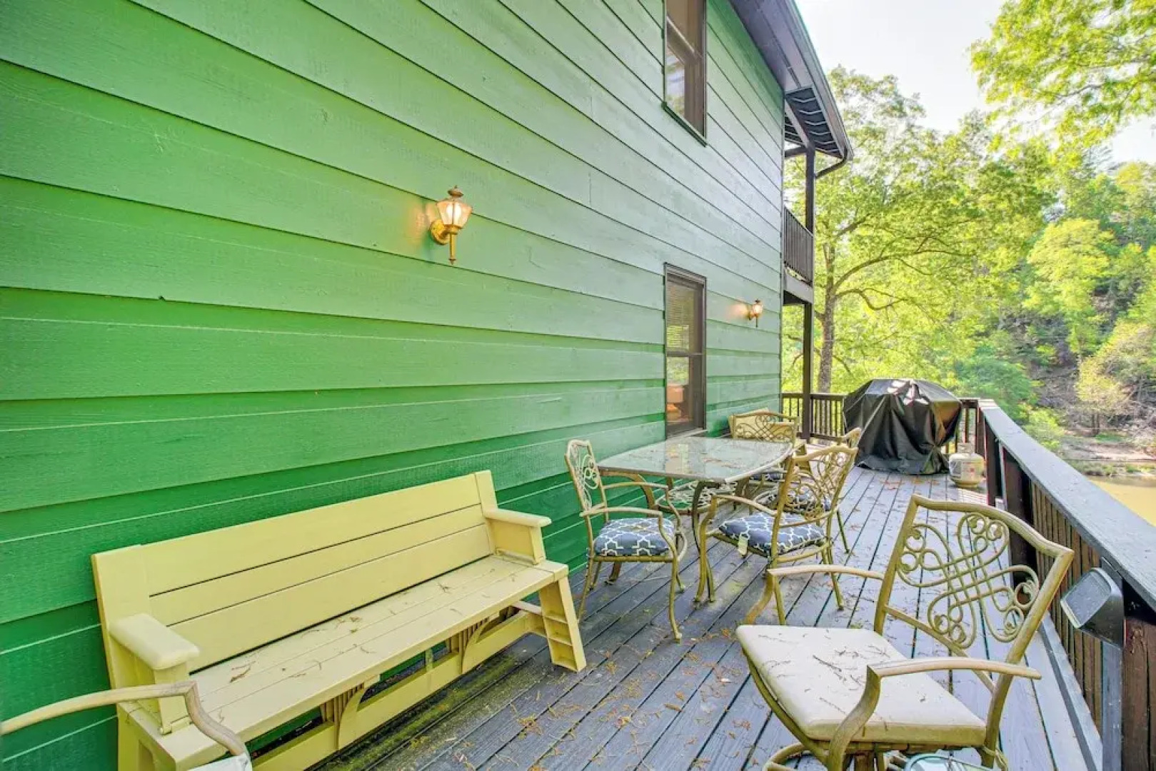 'the River Rest' Ellijay Cabin w/ Hot Tub!