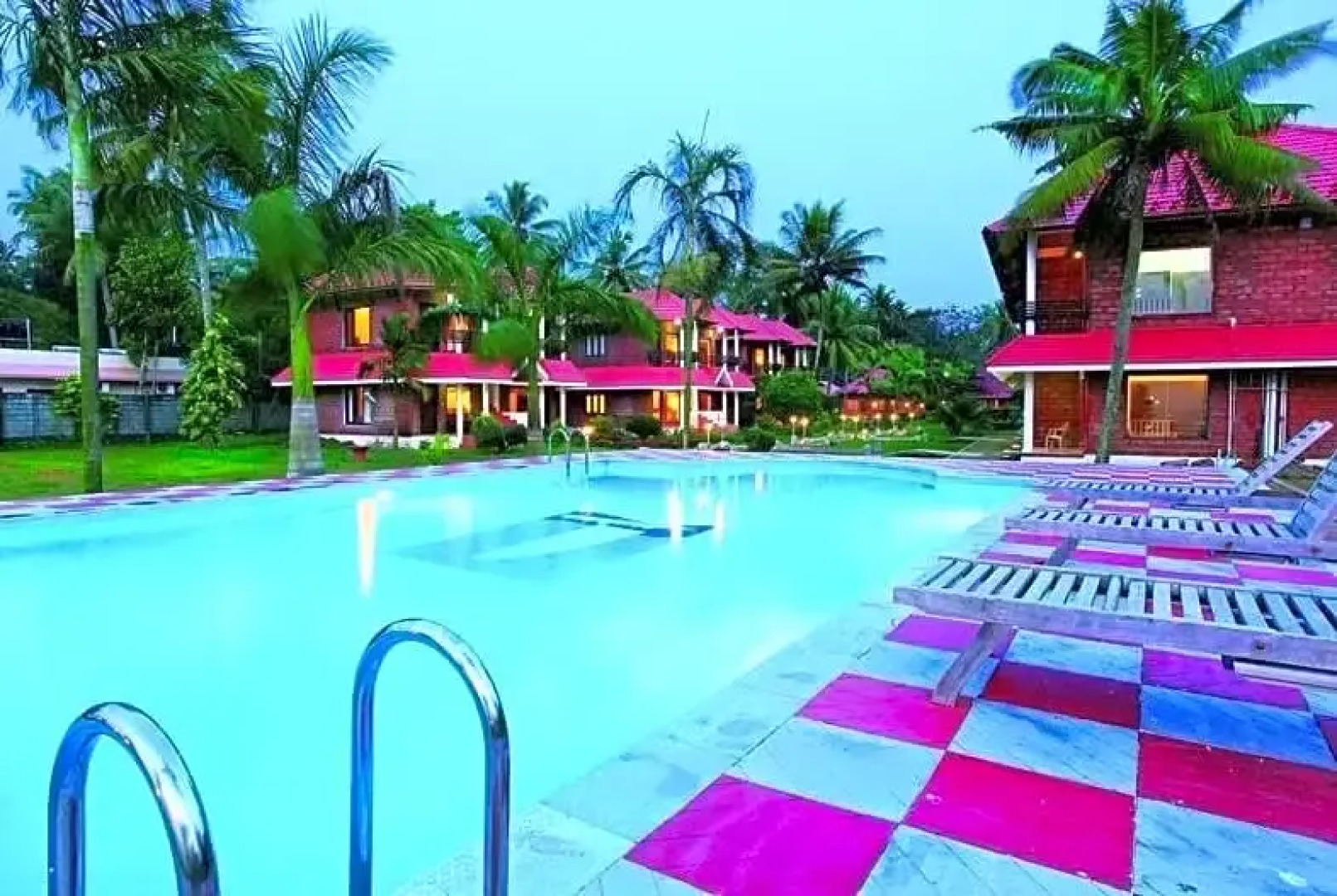 Leisure Vacations Gold Field Lake Resort, Kumarakom