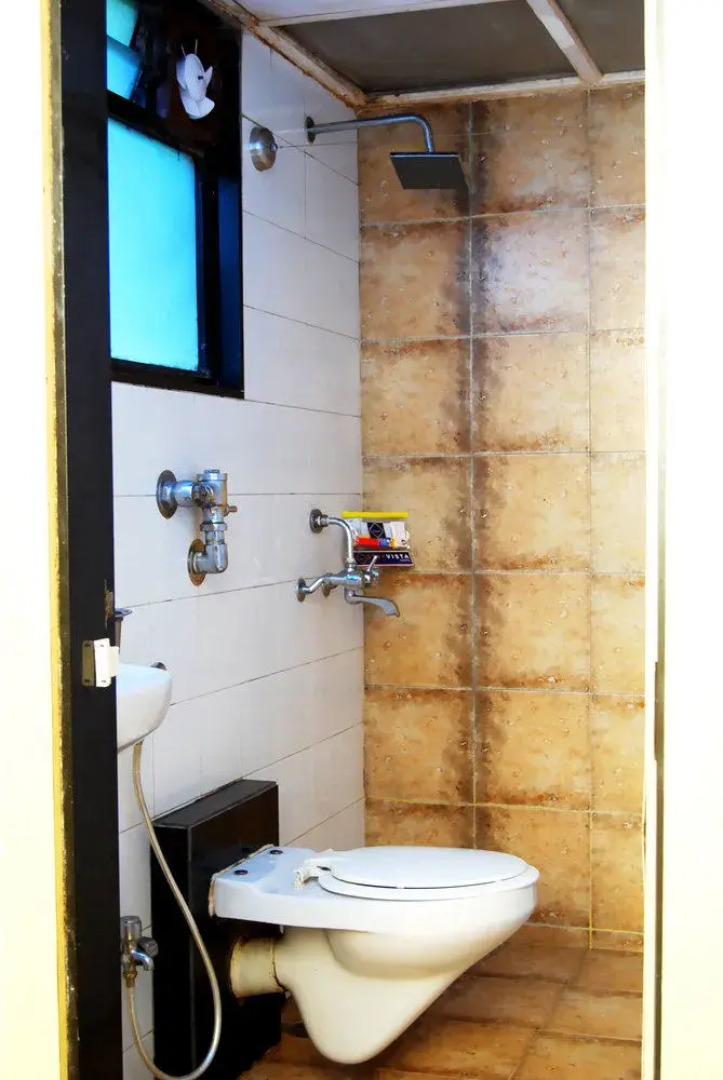 Vista Rooms @ Thane Station