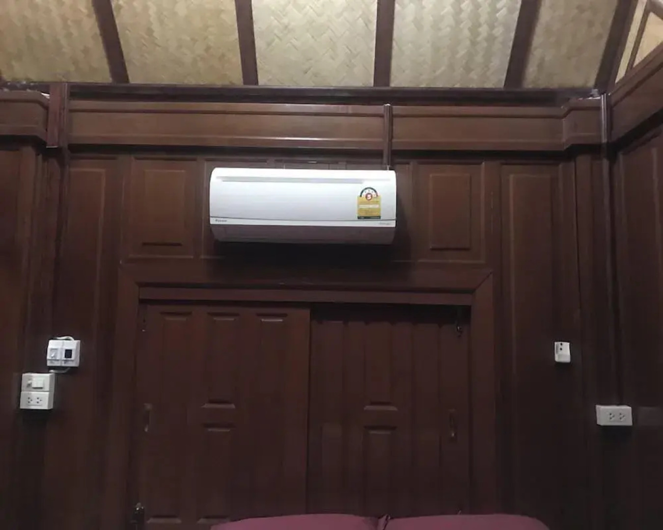 Matharak Resort Kaeng Hin Poeng